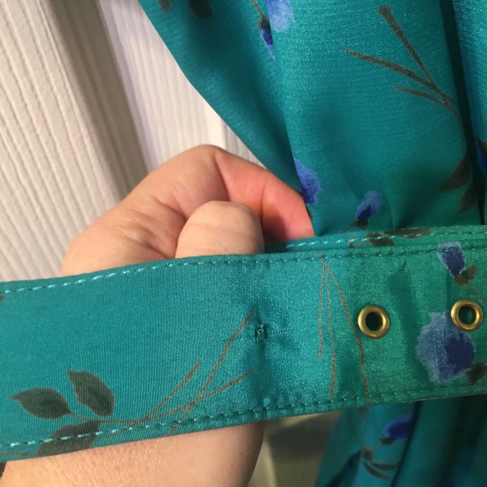 Silky Vintage Turquoise shirtdress - Picture 4 of 4